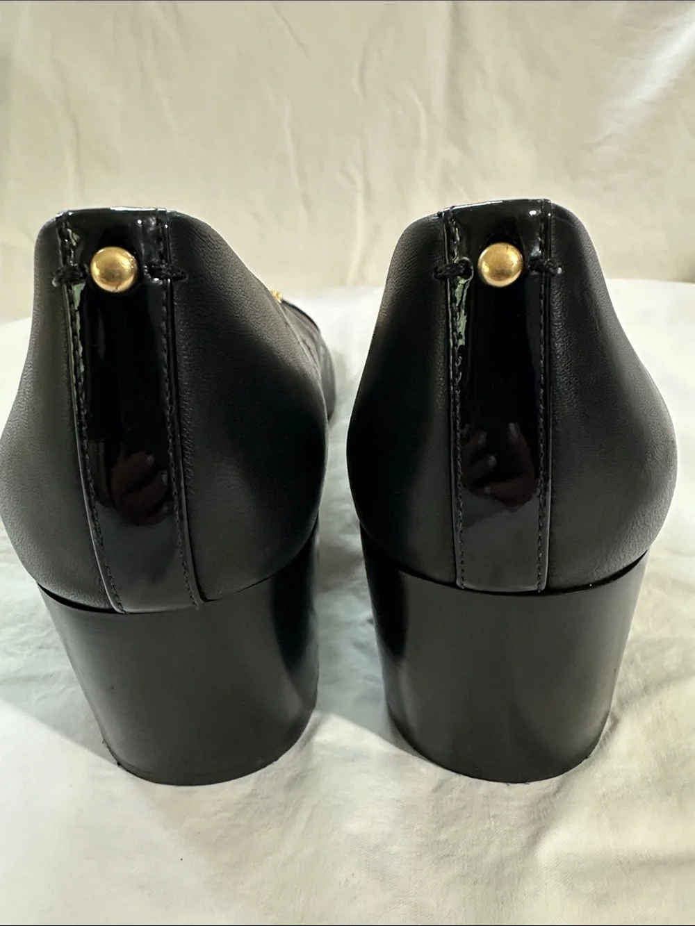 Tory Burch Everly Black Leather Low Block Heel Pumps with Gold Logo Size 8.5